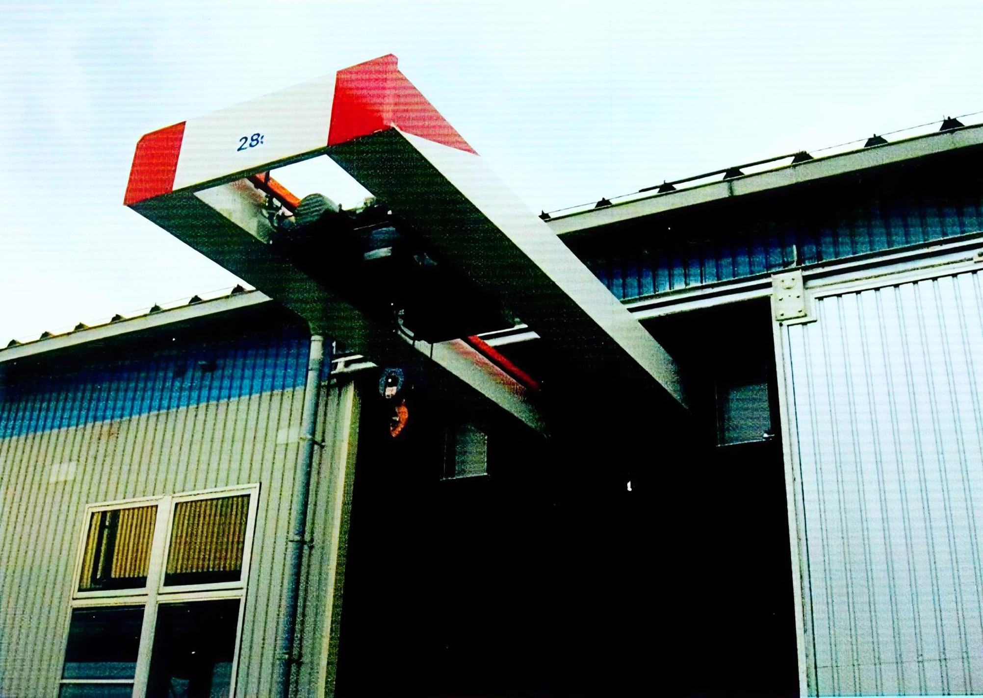 OVERHEAD CRANE WITH TELESCOPIC SLIDE GIRDER